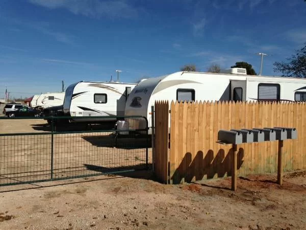 Rock Hollow West TX RV Park - 0