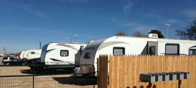 Rock Hollow West TX RV Park 4