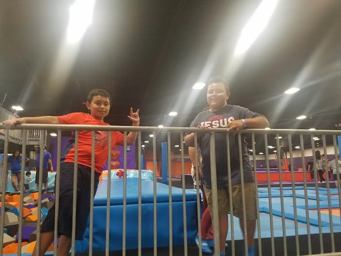 Altitude Trampoline Park - 9