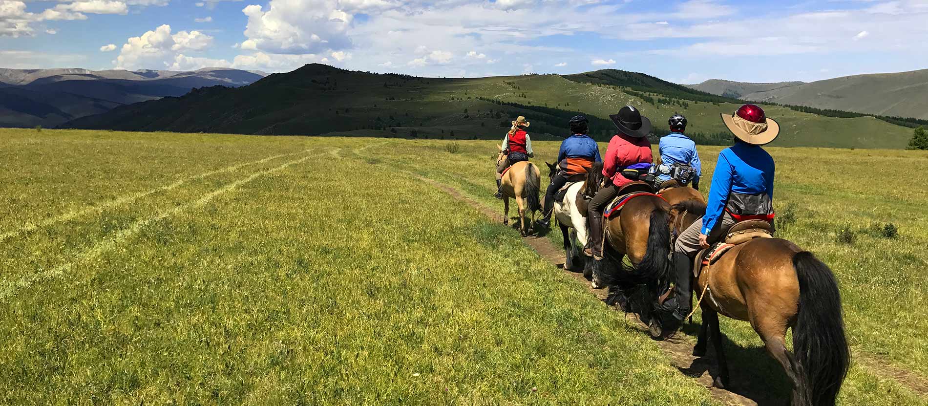 Best Places for Horse Trekking in Mongolia