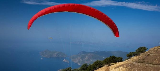 Top Paragliding Destinations in Turkey: Unforgettable Airborne Adventures