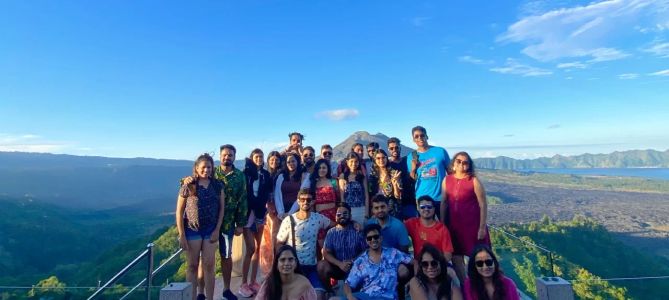 How to Organize an Adventure Travel Meetup Group and Build a Thriving Community