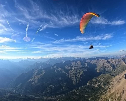Best Paragliding Locations in the French Alps: Top Spots for Thrill Seekers