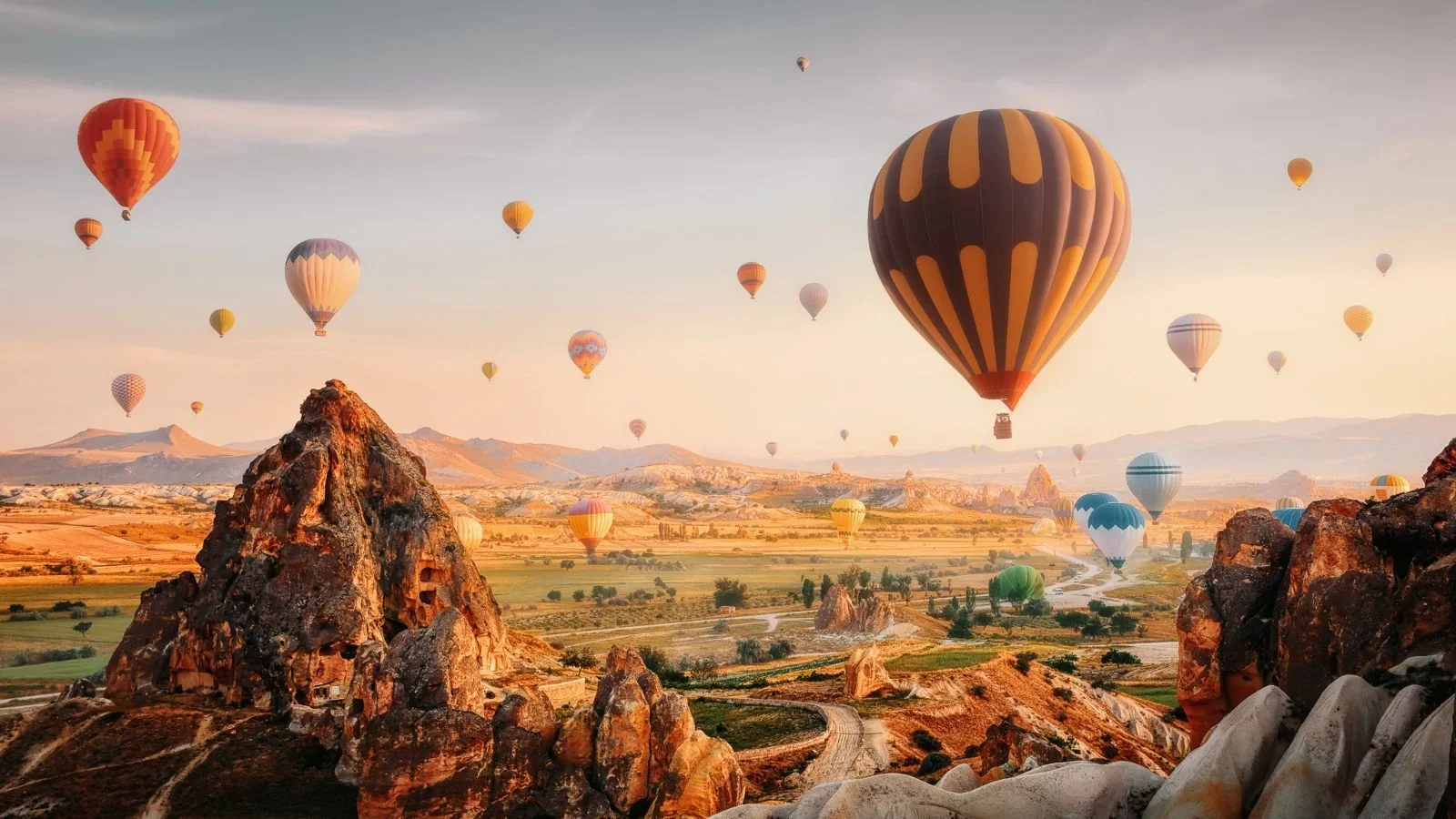 Best Outdoor Adventure Activities Across the World: Top Destinations and Thrills for Every Traveler